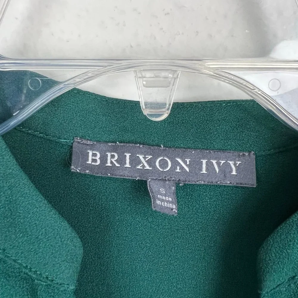 Stitch Fix Brixon Ivy Forest Green popover blouse top Sz S 3/4 sleeve v-neck - Picture 3 of 6